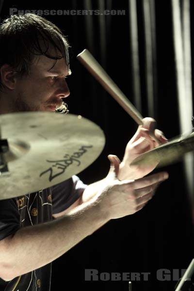 THE CHAP - 2009-09-15 - PARIS - La Maroquinerie - 